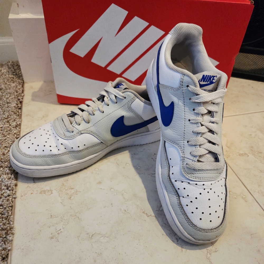Nike Men's Court Vision Lo White and Blue Sneakers Size 8